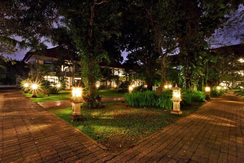 Puri Saron Hotel 4*